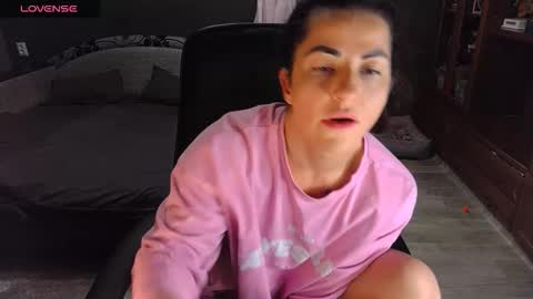 Snapshot of ava__doll chatting on 10/28/25, 05:04 Ava online show from 10/28/25, 05:04