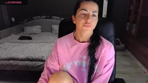 Ava online show from 12/17/25, 12:44