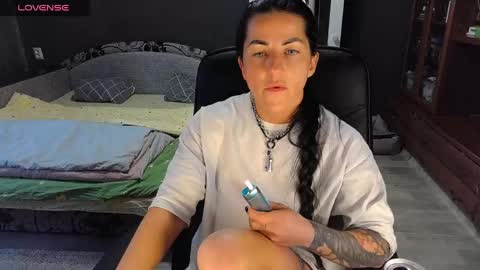 Snapshot of ava__doll chatting on 04/14/26, 02:12 Ava online show from 04/14/26, 02:12