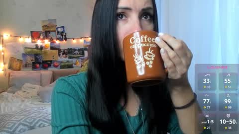 Ava online show from 09/10/25, 06:35