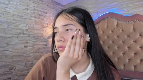              online show from 01/12/25, 01:53