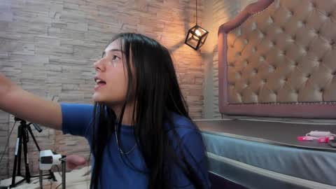              online show from 01/21/25, 03:15