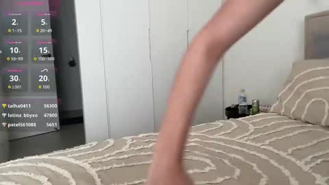 Snapshot of ava_delightt chatting on 10/11/25, 10:08 Ava online show from 10/11/25, 10:08