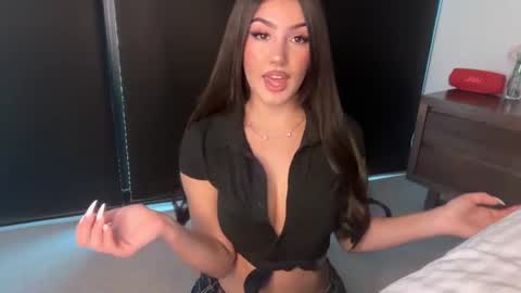 Snapshot of ava_delightt chatting on 06/29/26, 04:30 Ava online show from 06/29/26, 04:30
