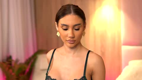 Ava online show from 01/03/25, 04:33