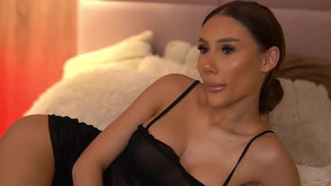 Ava online show from 03/02/25, 10:27