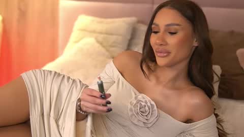 Ava online show from 03/05/25, 11:49