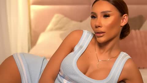 Snapshot of ava_heath chatting on 03/09/26, 01:53 Ava online show from 03/09/26, 01:53