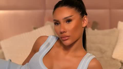 Snapshot of ava_heath chatting on 03/28/26, 01:38 Ava online show from 03/28/26, 01:38