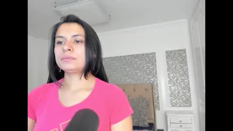 Ava  online show from 11/04/25, 12:37