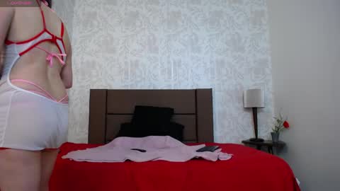 Snapshot of ava_raye chatting on 05/02/26, 06:57 Ava online show from 05/02/26, 06:57