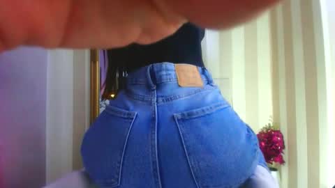 avaaaddamss online show from 02/04/26, 10:10