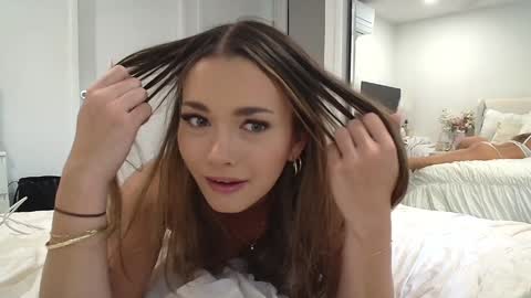 Snapshot of avabrooks chatting on 09/29/25, 10:25 Ava Brooks online show from 09/29/25, 10:25