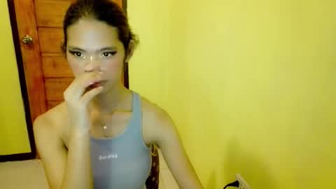 avacadaxcx online show from 11/02/25, 09:33