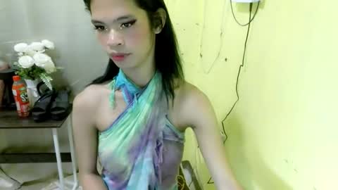 avacadaxcx online show from 11/07/25, 12:49