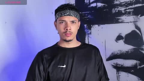 Avaggi online show from 09/22/25, 10:23