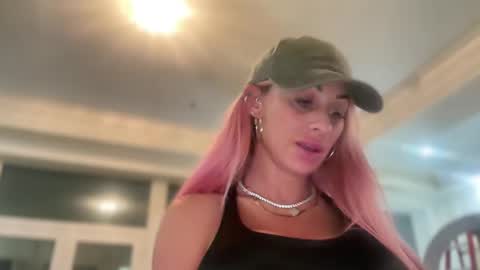 AvalonnFoxx online show from 12/16/24, 06:10