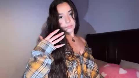 Snapshot of avangelinefunn99 chatting on 03/05/26, 10:22 avangelinefunn99 online show from 03/05/26, 10:22