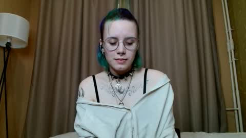 avaobierne online show from 05/27/26, 06:43