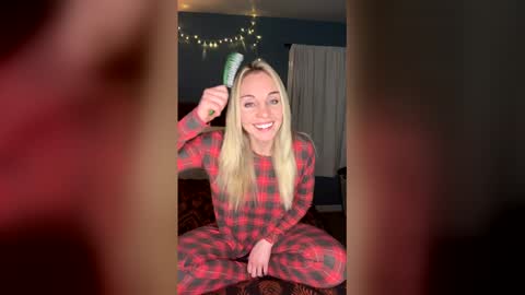 Ava Rose online show from 01/07/26, 02:25