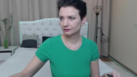 Snapshot of avasaturnian chatting on 02/01/26, 08:13 avasaturnian online show from 02/01/26, 08:13