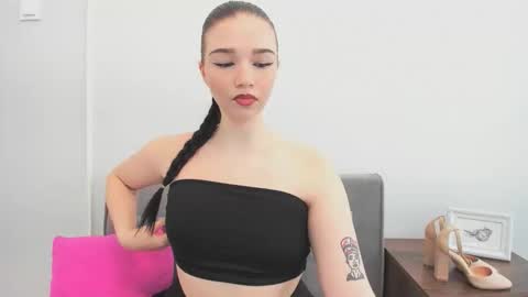 Snapshot of avasensitive69 chatting on 11/21/25, 01:10 avasensitive69 online show from 11/21/25, 01:10