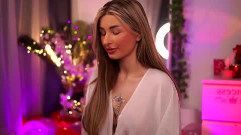 Carina online show from 02/14/25, 11:31