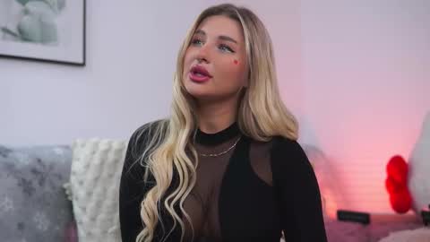 Snapshot of avashay chatting on 11/27/25, 10:34 Carina online show from 11/27/25, 10:34