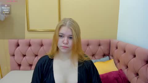 Snapshot of avasunshine_ chatting on 07/04/26, 01:12 Ava online show from 07/04/26, 01:12