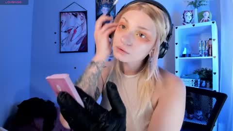 Ava online show from 05/11/26, 03:18