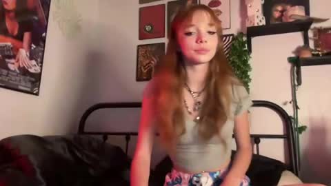 Snapshot of avaxlee chatting on 07/08/26, 02:16 avaxlee online show from 07/08/26, 02:16