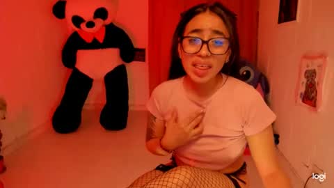 Snapshot of ave_fenix69 chatting on 12/10/24, 01:11 Valery -- online show from 12/10/24, 01:11