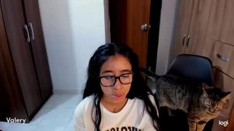 Snapshot of ave_fenix69 chatting on 10/24/25, 02:30 Valery -- online show from 10/24/25, 02:30