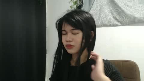 Snapshot of ave_tt chatting on 12/14/25, 05:18 ave_tt online show from 12/14/25, 05:18