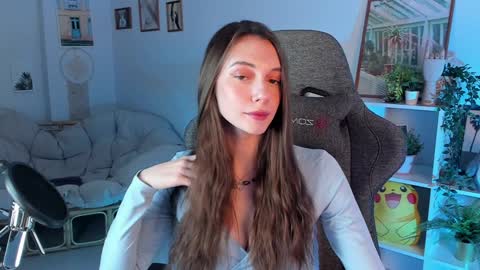 Avie online show from 01/08/25, 03:28