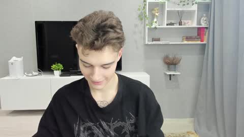 Snapshot of avegothy chatting on 01/28/25, 12:22 gothy 3 online show from 01/28/25, 12:22