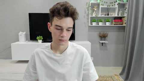 Snapshot of avegothy chatting on 02/12/25, 01:37 gothy 3 online show from 02/12/25, 01:37