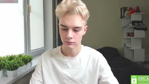 Snapshot of avegothy chatting on 03/10/25, 12:48 gothy 3 online show from 03/10/25, 12:48