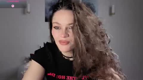 Aveline online show from 05/20/26, 06:36