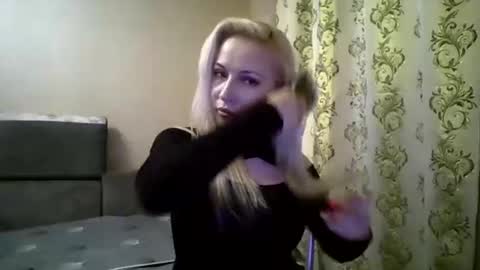 Snapshot of avenixx chatting on 09/27/25, 07:19 avenixx online show from 09/27/25, 07:19