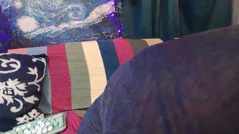 raven blue online show from 11/28/25, 04:48