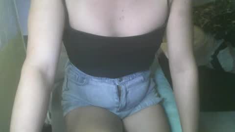 Snapshot of averageuncut1 chatting on 02/13/25, 11:50 Rhian online show from 02/13/25, 11:50