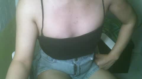 Snapshot of averageuncut1 chatting on 02/13/25, 11:26 Rhian online show from 02/13/25, 11:26