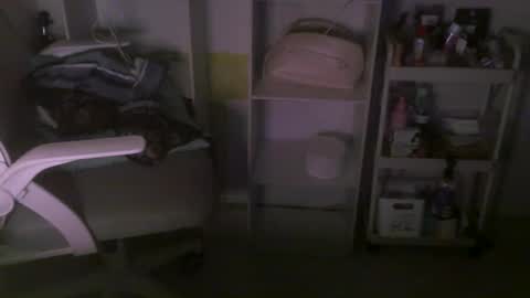 Snapshot of averageuncut1 chatting on 03/02/25, 05:33 Rhian online show from 03/02/25, 05:33