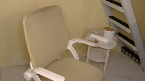 Snapshot of averageuncut1 chatting on 10/20/25, 12:05 Rhian online show from 10/20/25, 12:05