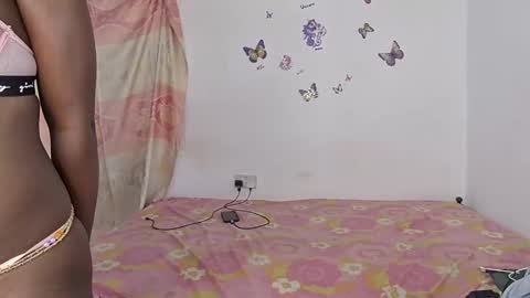 Snapshot of averrine chatting on 04/09/26, 07:36 averrine online show from 04/09/26, 07:36