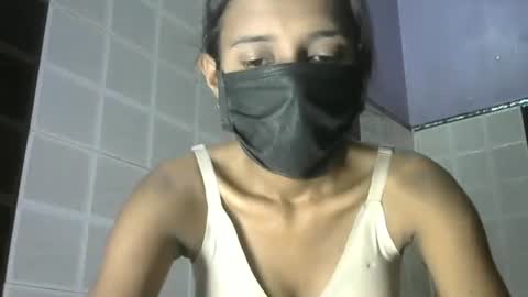 Snapshot of avery_lust01 chatting on 05/20/26, 05:02 avery_lust01 online show from 05/20/26, 05:02