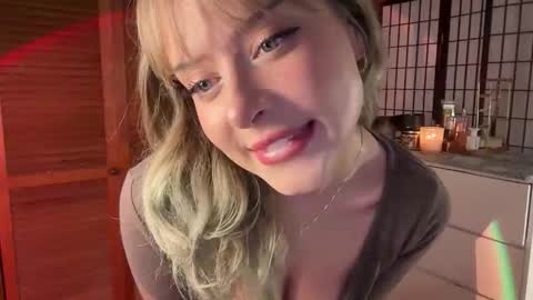 Avery  online show from 10/18/25, 09:26