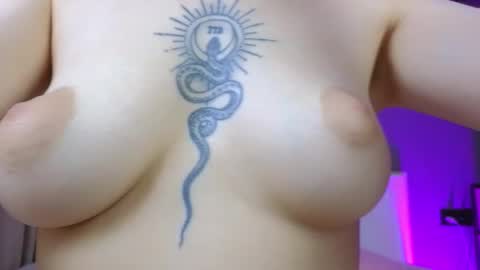 avgustina_love online show from 11/20/25, 09:20