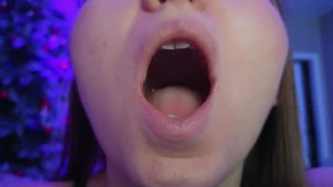 avgustina_love online show from 05/20/26, 09:37